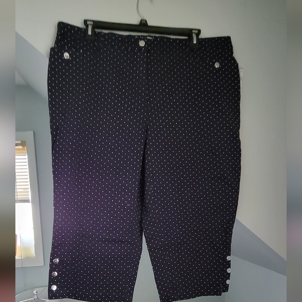 Navy capris w/ small white polka dots